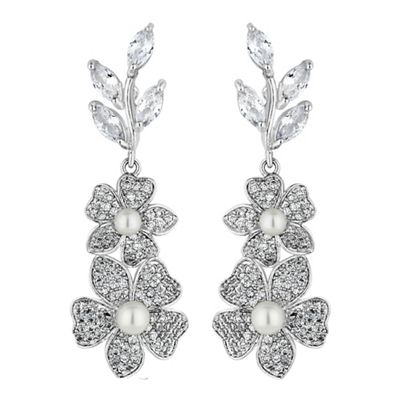 Silver pearl flower drop earring